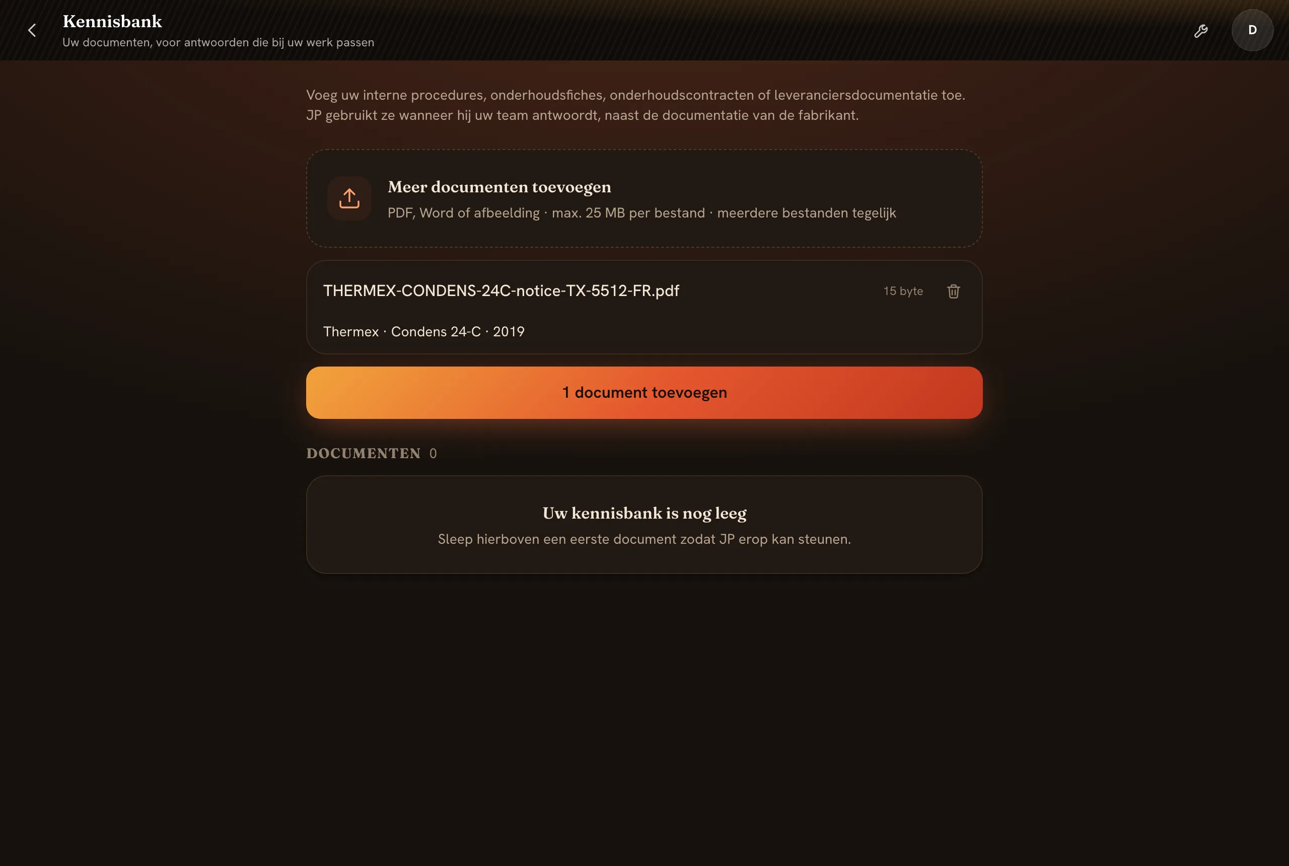 Een handleiding toevoegen aan de databank, met merk, model en jaar